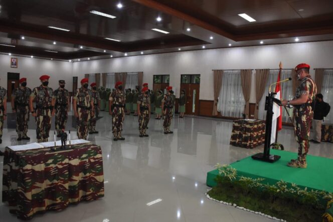 
					Danjen Kopassus Pimpin Sertijab, Letkol Inf Marlon Resmi Jabat Kapen Kopassus
