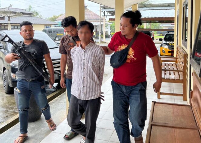 
					Satnarkoba Polres Lampung Barat Amankan 1 Orang Diduga Bawa Narkoba