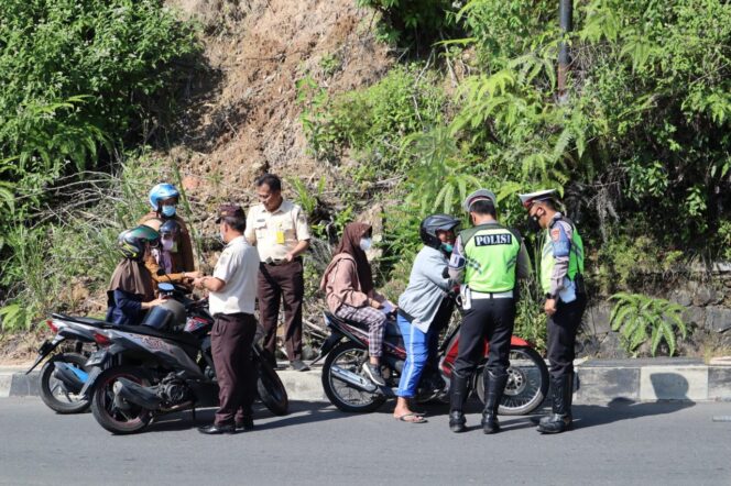 
					Tekan Pelanggaran, Polres dan Dishub Gelar Operasi Gabungan di Taman Hamtabiu
