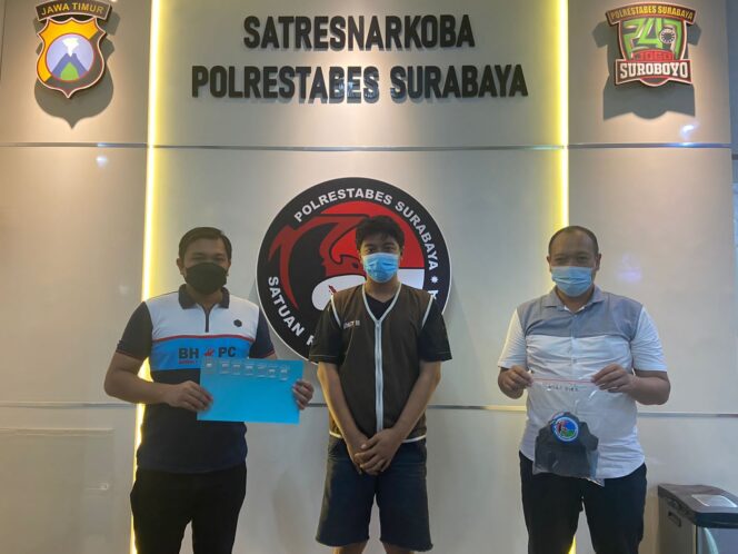 
					Pengedar Sabu Asal Putat Jaya Surabaya Diringkus Polisi
