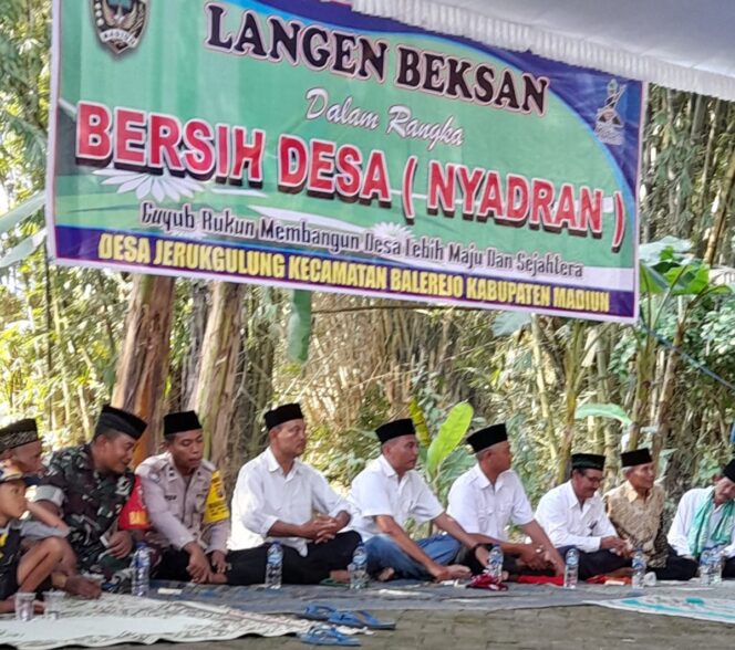 
					DESA JERUKGULUNG GELAR NYADRANAN