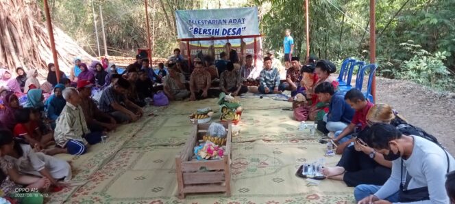 
					“Tontonkan Hiburan Gambyong” Di Acara Bersih Desa Dukuh, Bendo