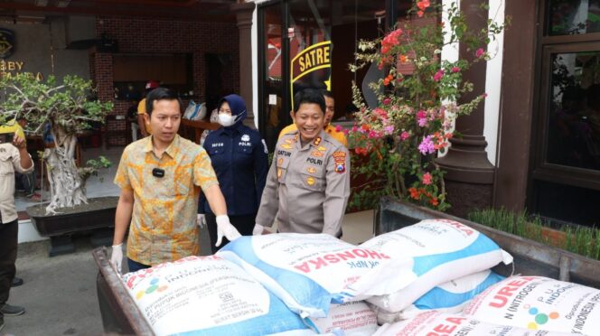 
					Bongkar Jual Beli “Pupuk Subsidi” Polres Ponorogo Tetapkan 1 Tersangka