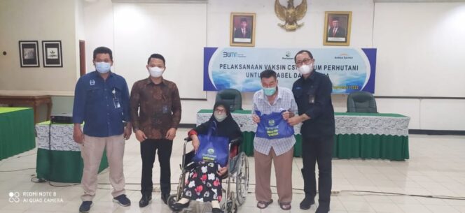 
					Perhutani Divre Jatim Bersama Kimia Farma Jatim Gelar Vaksinasi Untuk difabel dan Lansia