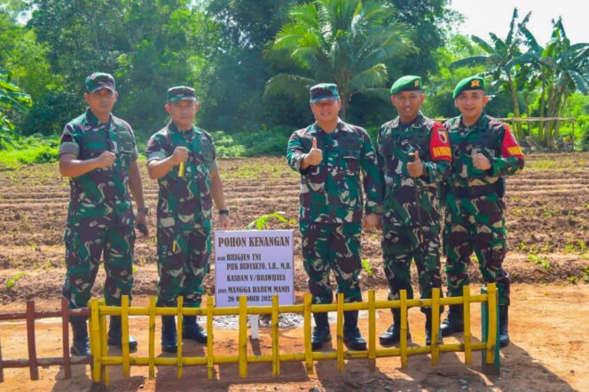 
					Kasdam V/Brawijaya Genjot Moril Pasukan Badak Hitam