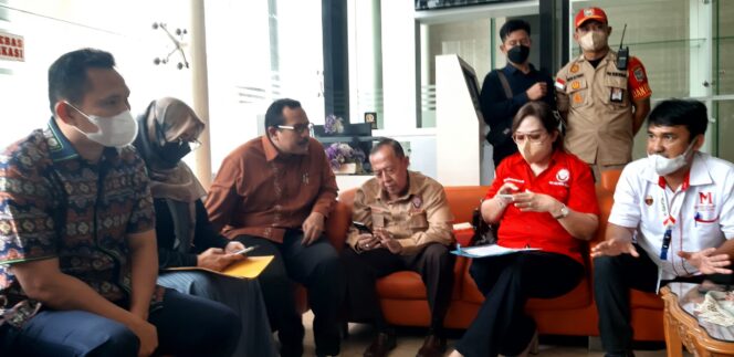 
					Koalisi Wartawan Indonesia Bersatoe Minta Mendagri dan Mabes Polri Tangani Keterlibatan Bupati Dan Kapolres Karawang