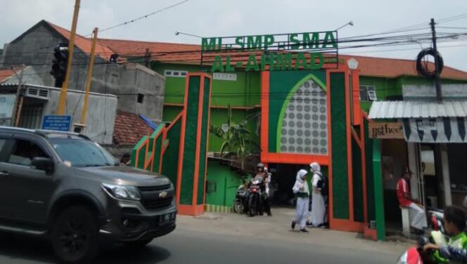 
					Diduga Karena Tunggakan, Ijazah Para Siswa SMA Al – Ahmad Mojosantren Ditahan Pihak Sekolah