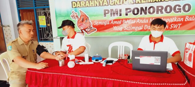 
					“Wujudkan Kepedulian Sesama” Pemdes Jenangan Bersama PMI Ponorogo Gelar Donor Darah