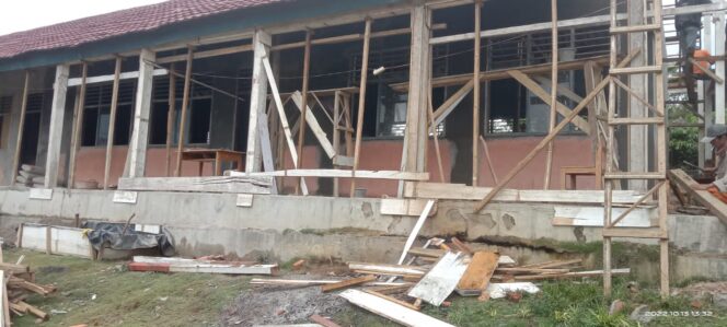 
					Proyek Tampa papan informasi Rehabilitasi SD Negeri Fajar Agung Patut Dipertanyakan