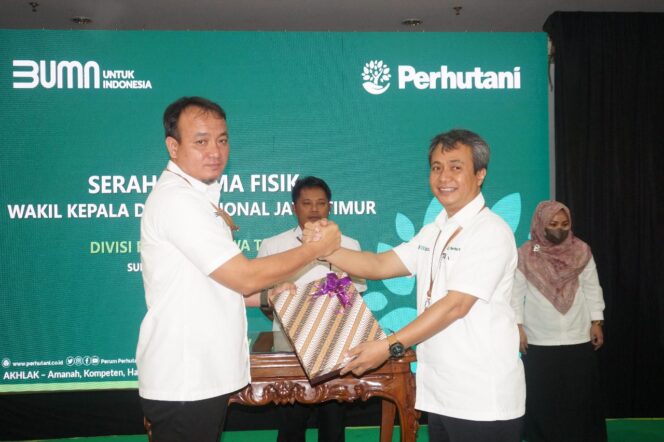 
					Kadivre Jatim Saksikan Serah Terima Fisik Wakilnya