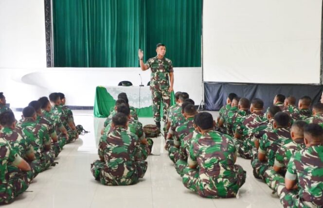 
					78 Personel Dapat Pembekalan Dari Danrem Baladhika Jaya