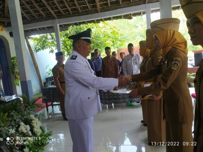 
					PEMDES BANCONG RESMI LANTIK 4 PRANGKAT DESA