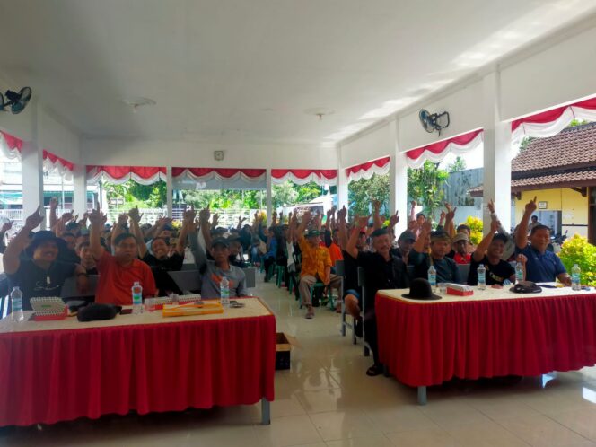 
					Perhutani KPH Banyuwangi Barat Pembinaan Ke Masyarakat Sekitar Hutan