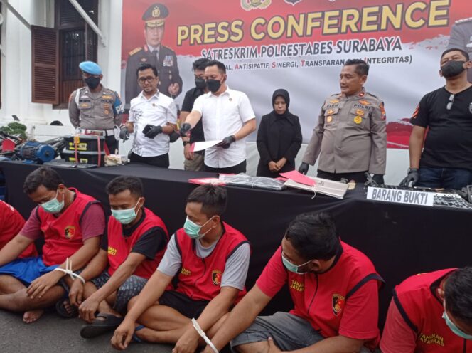 
					Polrestabes Surabaya Berhasil Ungkap Spesialis Pembobol Gudang