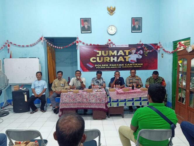 
					 Lewat Jumat Curhat,Polres Pelabuhan  Tanjung  Perak Jemput Aspirasi  Masarakat