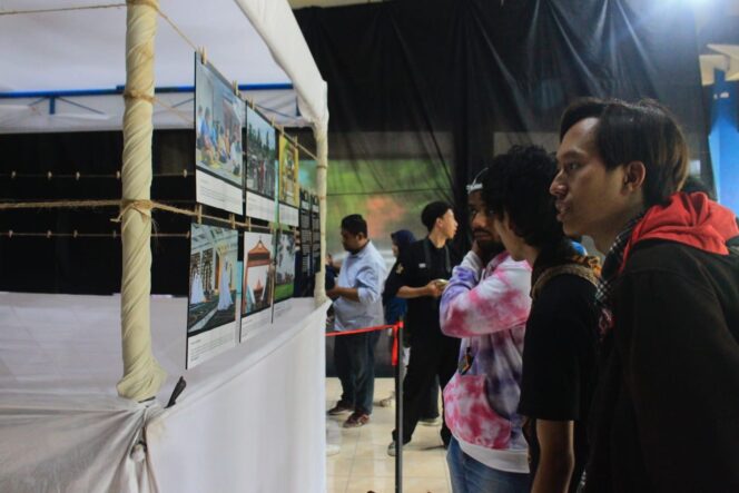 
					Cerita Citra Kota Surabaya Dalam Pameran Foto Himmarfi