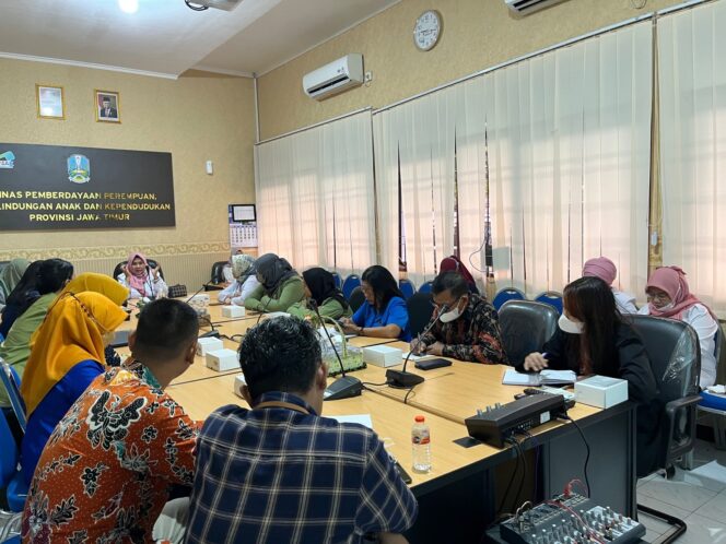 
					Stikosa-AWS Bentuk Pos SAPA Tindaklanjut MoU Kerjasama dengan DP3AK Jatim