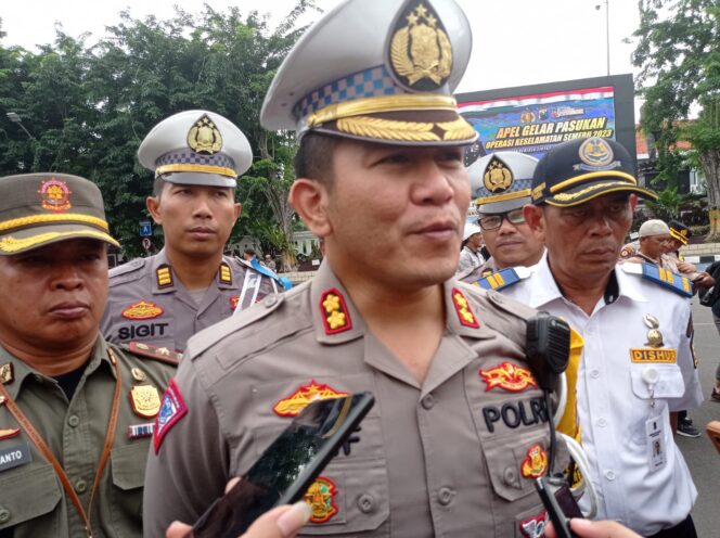 
					Awas Kena Tilang,Polrestabes Surabaya Akan Gelar Operasi Keselamatan Semeru 2023,624 Personel Disiagakan