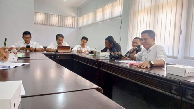 
					Lembaga Kajian Hukum Barracuda Audensi Dengan Bupati Mojokerto