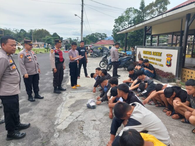 
					Polres Lampung Barat Amankan Pelajar Yang Hendak Tawuran Perang Sarung