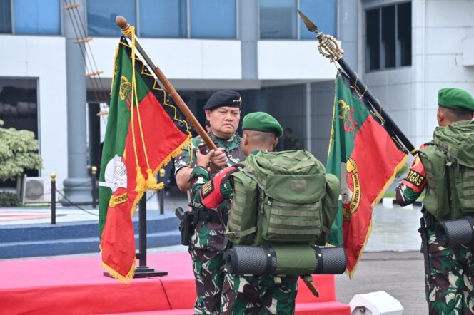 
					Panglima TNI, Kirimkan 450 Pasukan Yonif 527/BY Ke Perbatasan RI-PNG di Papua