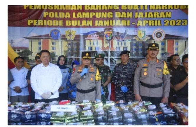 
					Polda Lampung Musnahkan 168,2 Kg Sabu dan 91,3 Kg Ganja Januari – April 2023