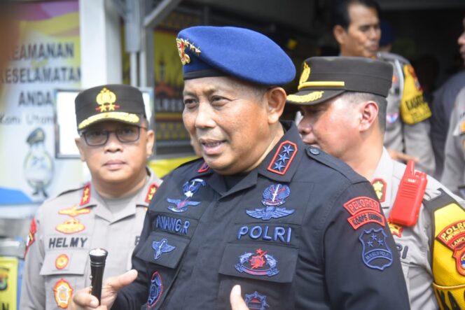 
					Kapolda Lampung  Pantau Arus Mudik Di Pelabuhan Bakauheni