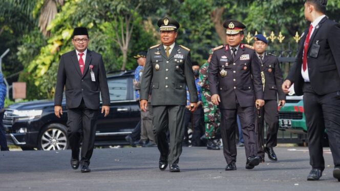 
					Pangdam V/Brawijaya: Momentum Harkitnas Sebagai Kekuatan Kebangkitan