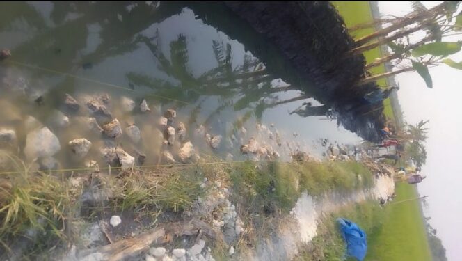 
					Terkesan Asal Asalan, Proyek Drainase Desa Padenganploso Diduga Tidak Sesuai RAB