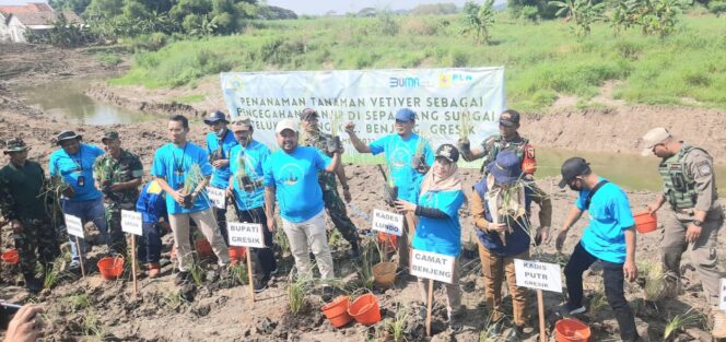 
					Pemkab Gresik Bersama PLN Nusantara, Tanggulangi Banjir Kali Lamongan