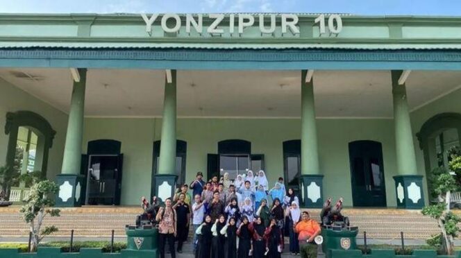 
					Disparpora Pasuruan Adakan Edukasi Cagar Budaya di Markas Yonzipur 10 Kostrad