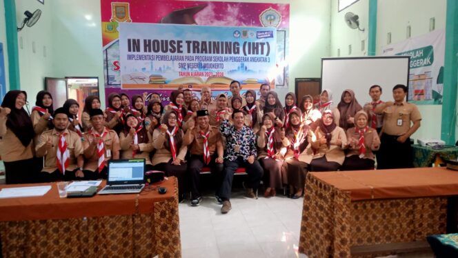 
					SMPN 3 Kota Mojokerto Sukses Jalankan PSP Melalui In House Training