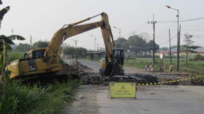 
					Jembatan Sumengko Jatirejo Mojokerto di Tutup Hingga 3 Bulan Kedepan