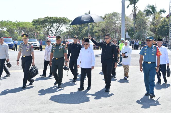 
					Pangdam V/Brawijaya Dampingi Kunjungan Wapres RI di Sumenep