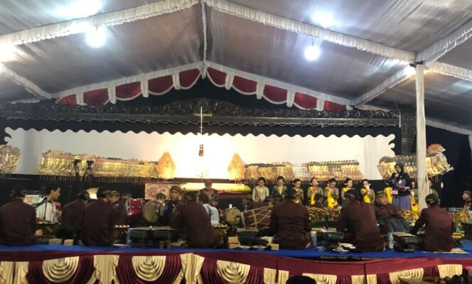 
					Pagelaran Wayang Kulit Semalam Suntuk Dalam Rangka Bersih Desa Macanan Kecamatan Jogorogo