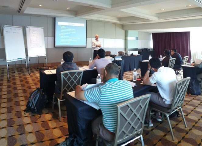 
					Menyongsong Masa Depan Industri Minyak dan Gas: Mengapa Sertifikasi API 936 Penting?