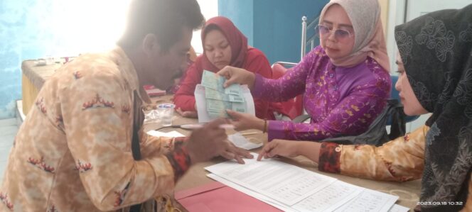 
					Pekon Gunung Terang, Salurkan BLT Tahap III Tahun 2023