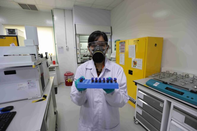 
					PT HM Sampoerna Tbk. Pekerjakan 200 Tenaga Ahli Dalam Negeri di Laboratorium R&D dengan Kapabilitas Sains Kelas Dunia