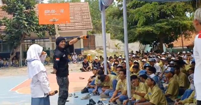 
					SMAN 1 Parungpanjang Meriahkan Hari Pahlawan Dengan Pendekatan Hukum Kenakalan Remaja dan Fungsi Jurnalis