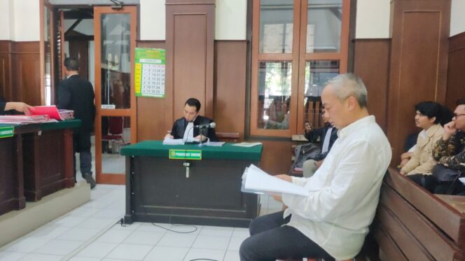 
					Pada Sidang Pledoi, Terdakwa Bongkar Dugaan Penyimpangan Uang Arisan Kyokushinkai Karate-Do Indonesia