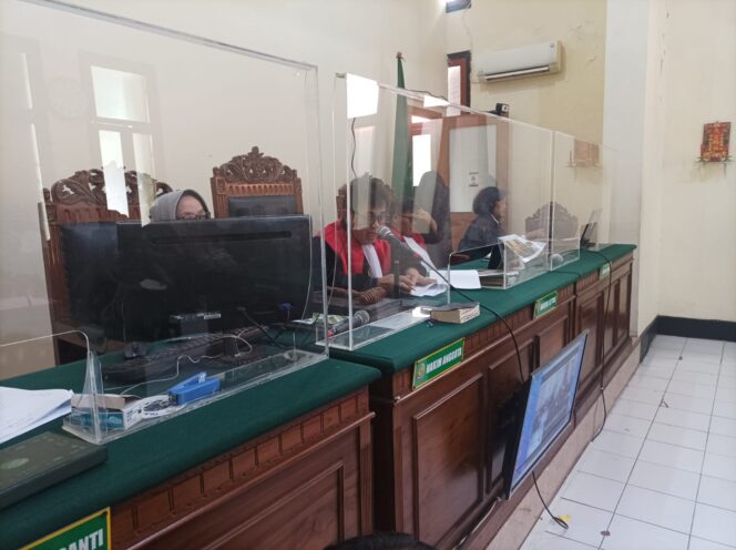 
					Putusan Sela, Hakim Lanjutkan Periksa dan Adili Perkara Sangria Resto