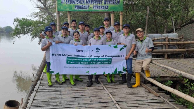
					Behn Meyer Chemicals Indonesia Tanam 1.000 Bibit Mangrove di Surabaya untuk Mencapai Netralitas Karbon 2040