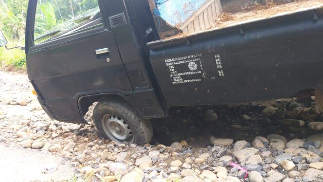 
					Miris… Akses Jalan Pekon Bumi Agung, Tak Ada Perhatian Pemerintah Lampung Barat