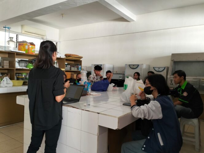 
					Mengasah Keterampilan Wirausaha: Simulasi Kewirausahaan di Mata Kuliah Kewirausahaan Agribisnis