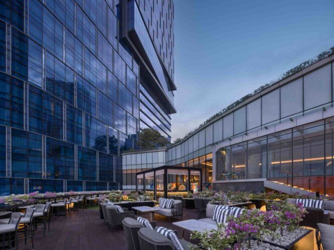 
					Soiree Rooftop & Bar Surabaya Memperkenalkan Program Baru yang Menarik #DailyEscape di Setiap Harinya