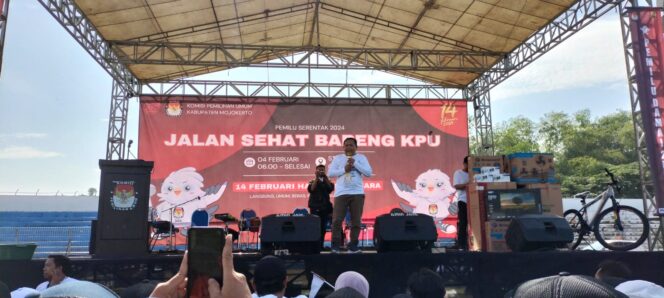 
					KPU Kabupaten Mojokerto Gelar Jalan Sehat Bersama Anggota KPPS Se – Kabupaten Mojokerto