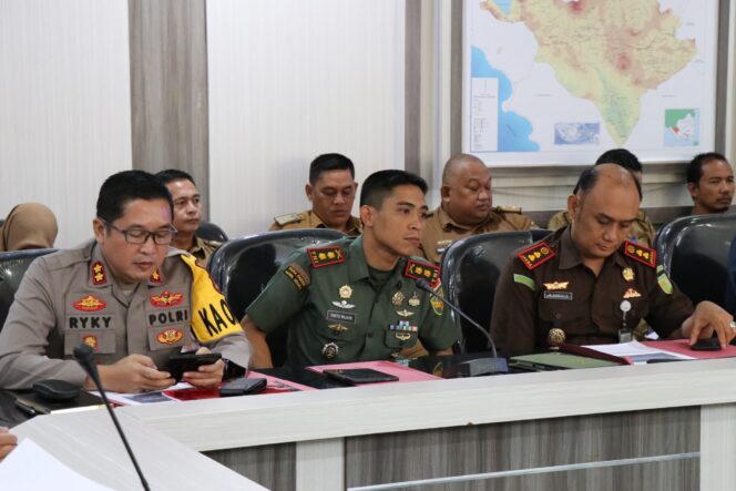 
					Kapolres Lampung Barat Sampaikan Strategi Pengamanan pada Rakor Lintas Sektoral Kesiapan Hari Raya Idul Fitri 1445H