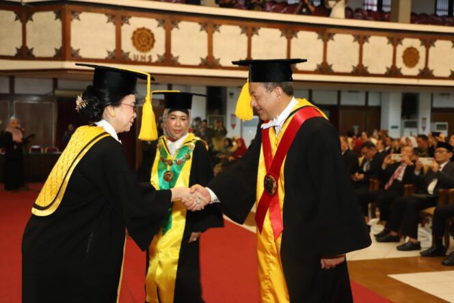 
					Universitas 11 Maret Kukuhkan “Bambang Sugeng Rukmono” Jadi Guru Besar Ilmu Hukum dan Pemulihan Aset