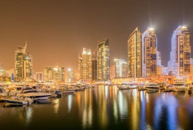 
					Upaya untuk mendiversifikasi perekonomian selain minyak menarik beragam investasi