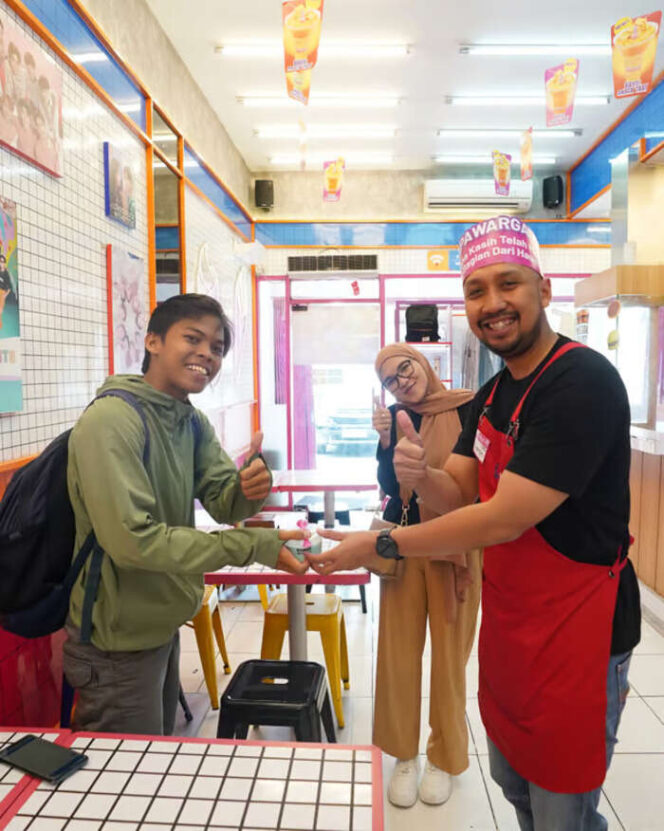 
					Rayakan Hari Pelanggan Nasional, Haus! Berikan Kejutan untuk WargaHaus